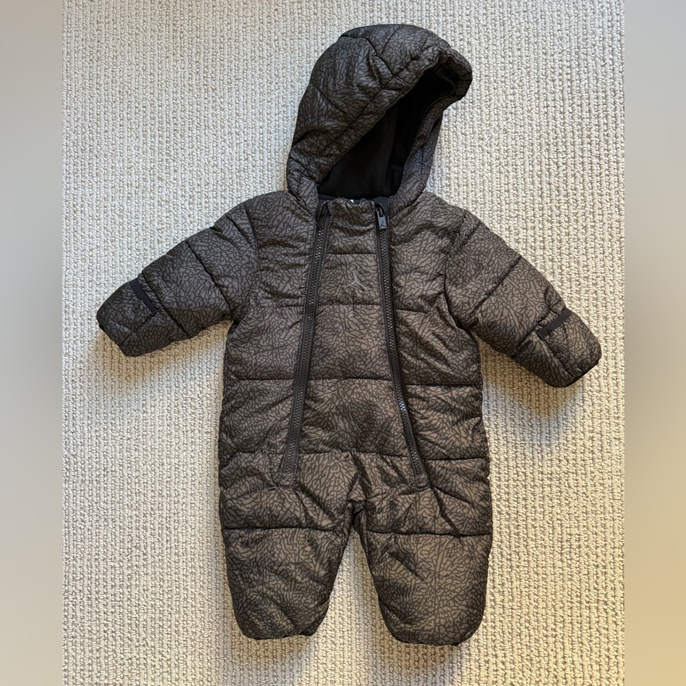 Nike Air Jordan InfantBaby Puffer SnowsuitBunting Hooded Cement Print Black 6-9M